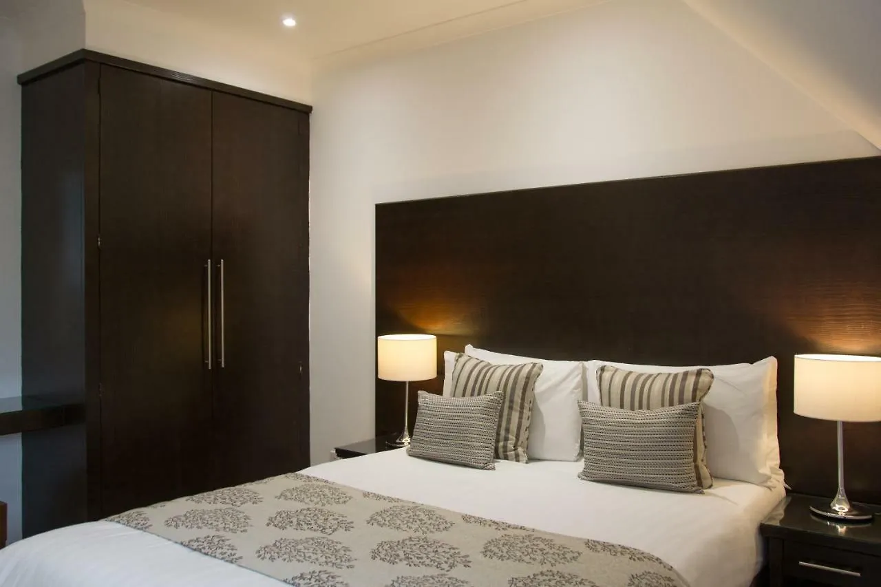Fountain Court Apartments - Grove EDI 4*,